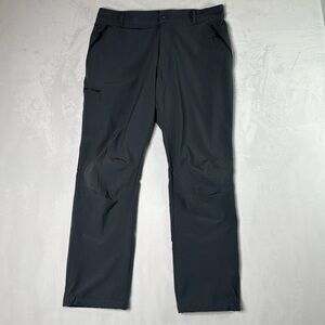 Columbia Gray Cargo Pants with‎ Straight Leg Size 38